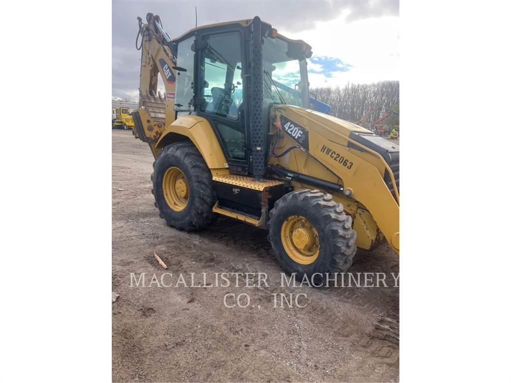 CAT 420F2ST Rovokopači