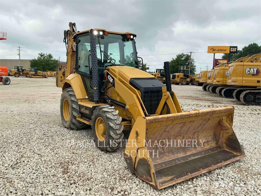 CAT 420F2ST Rovokopači