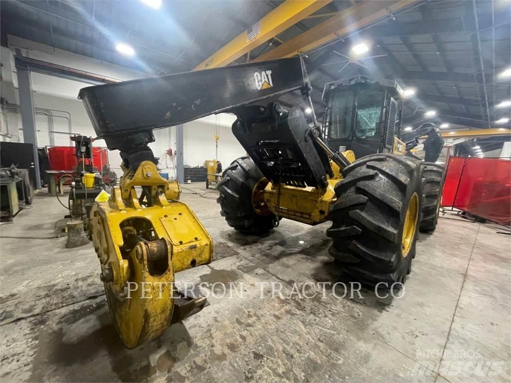 CAT 525D Skideri