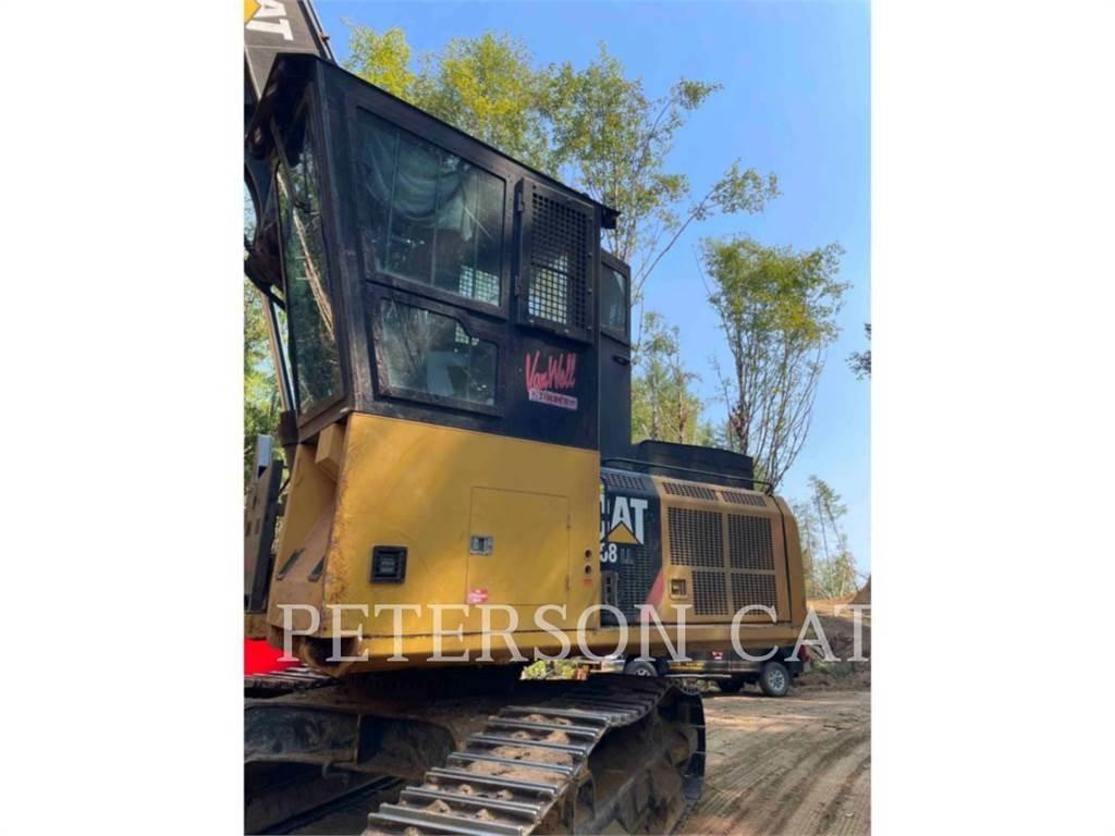 CAT 568 Šumarski traktori
