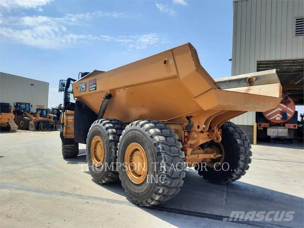 CAT 725 Zglobni damperi