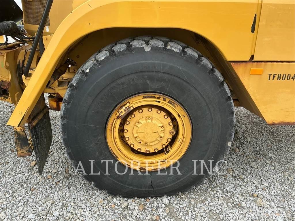 CAT 725C Zglobni damperi