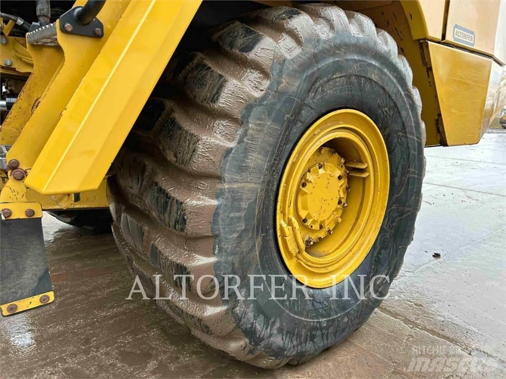 CAT 725C2 Zglobni damperi