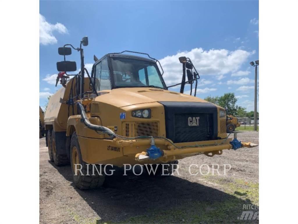 CAT 725C2WW Kamioni cisterne