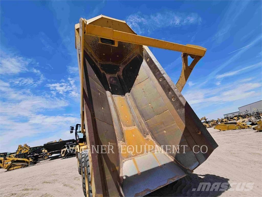 CAT 730 Zglobni damperi