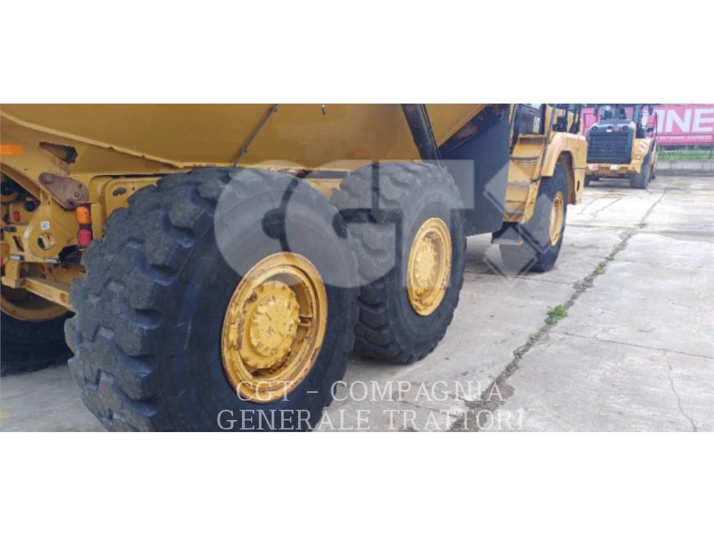 CAT 730 Zglobni damperi