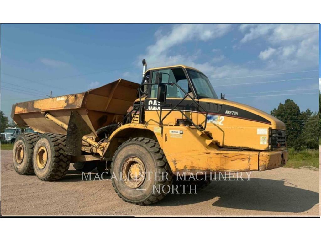 CAT 735 T (OLD) Zglobni damperi