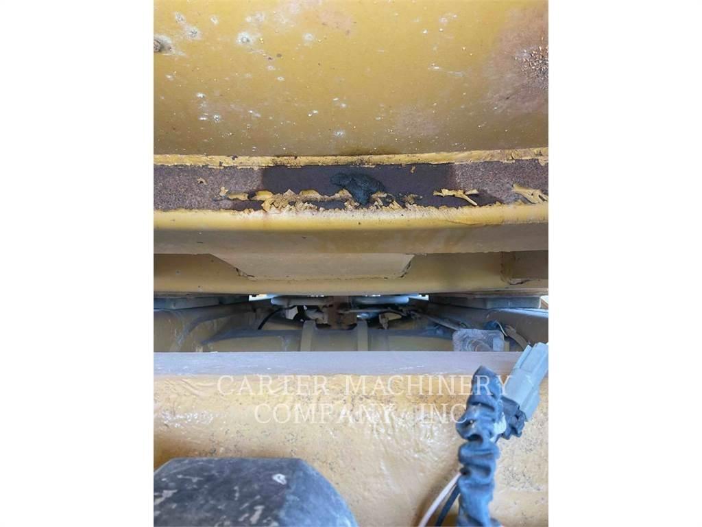 CAT 740 Zglobni damperi