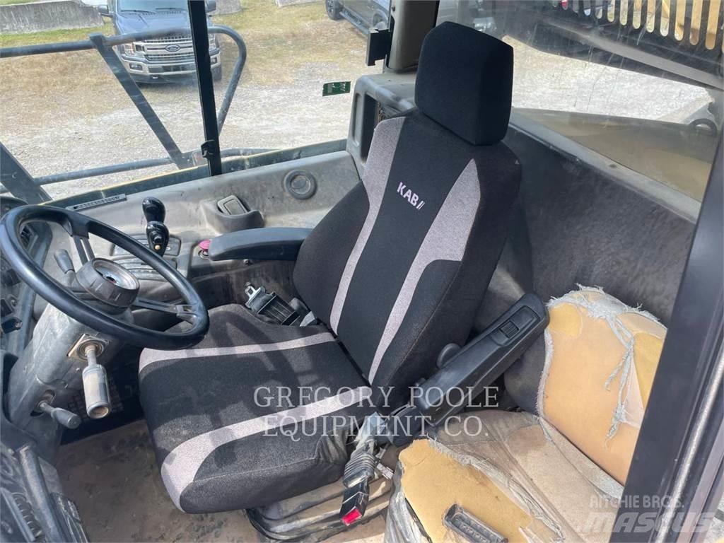 CAT 740 Zglobni damperi
