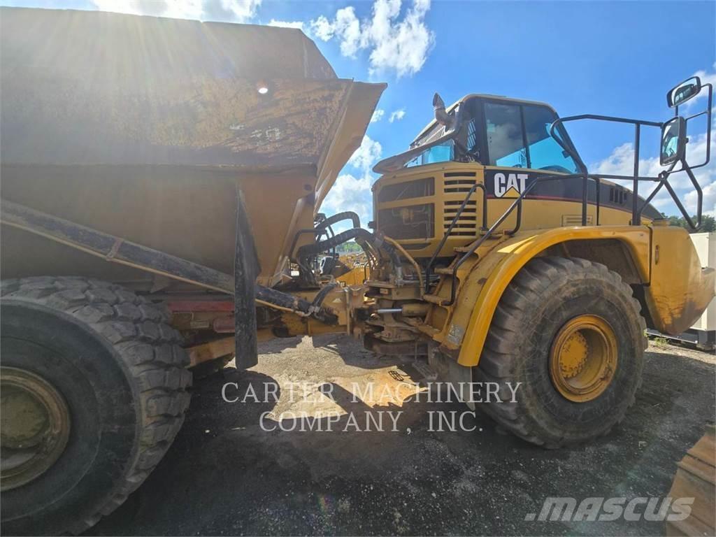 CAT 740 Zglobni damperi