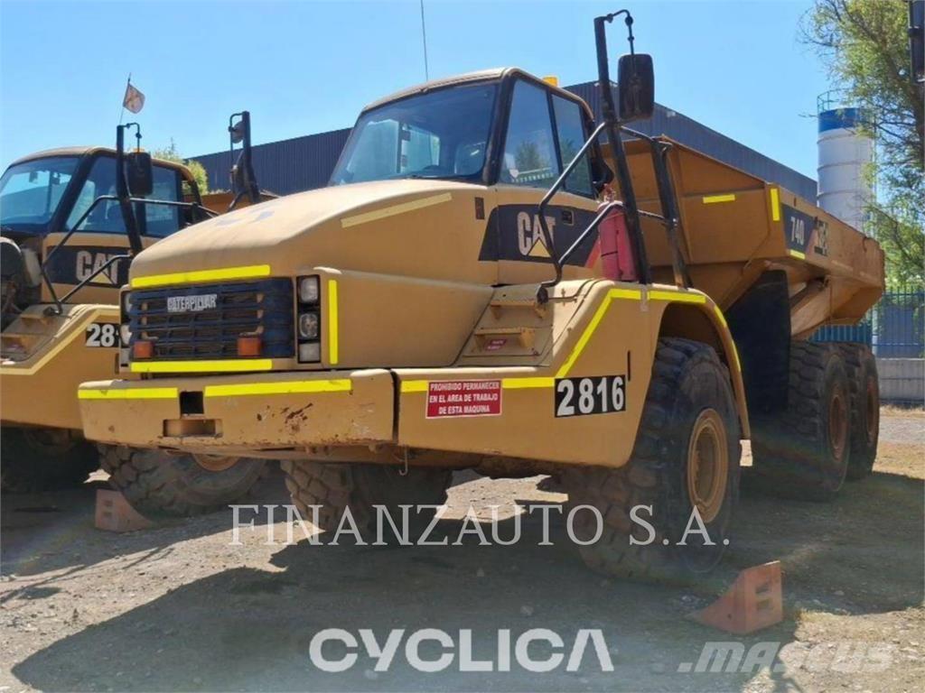 CAT 740 Zglobni damperi