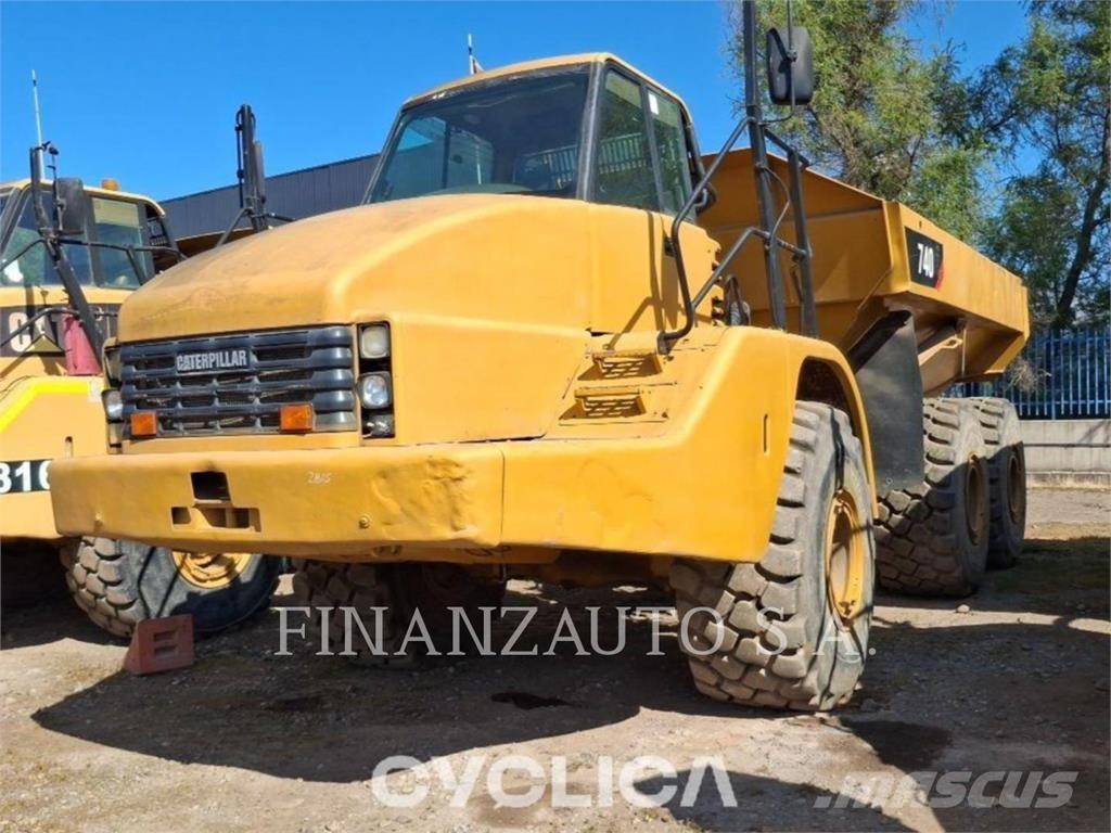 CAT 740 Zglobni damperi