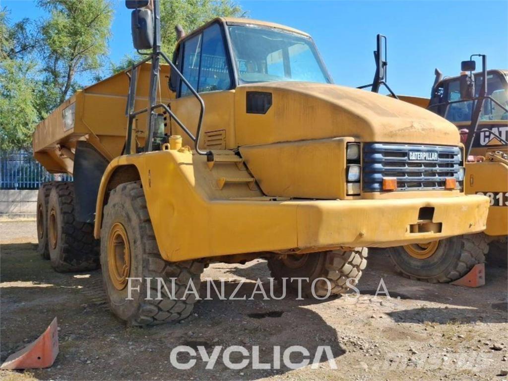 CAT 740 Zglobni damperi