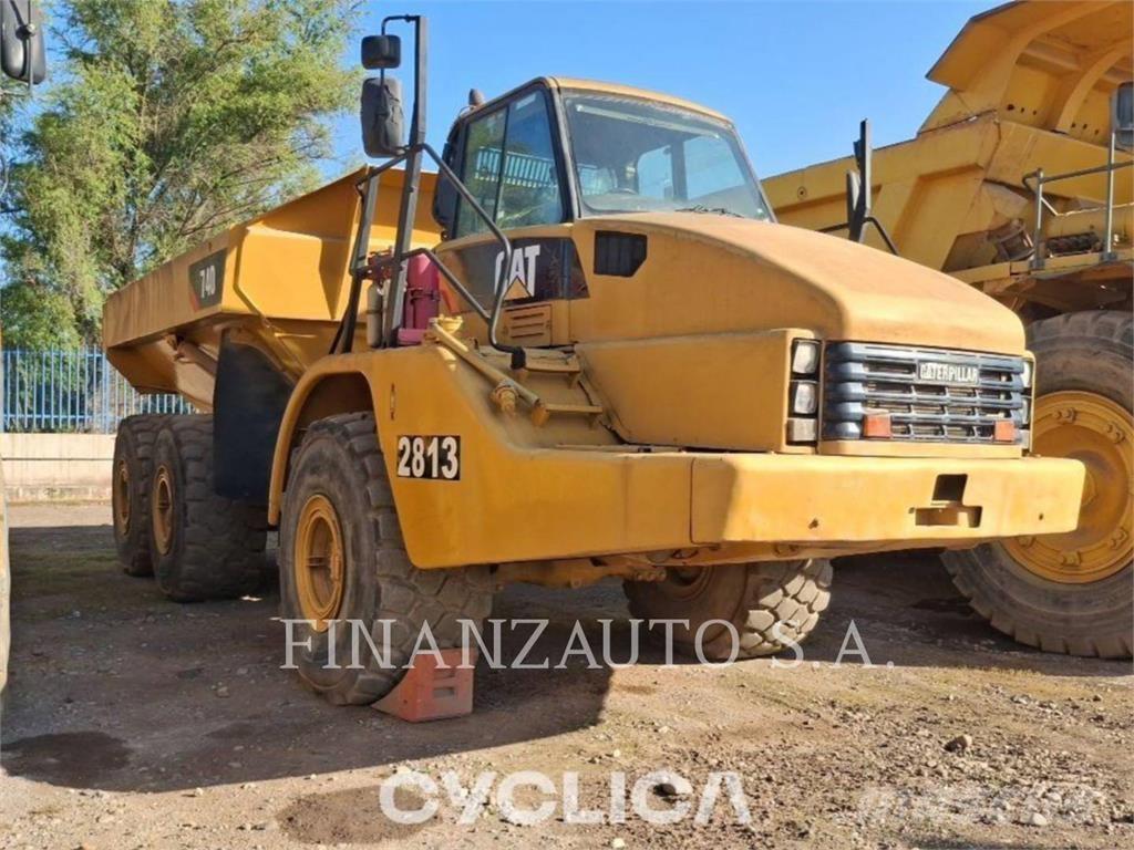 CAT 740 Zglobni damperi
