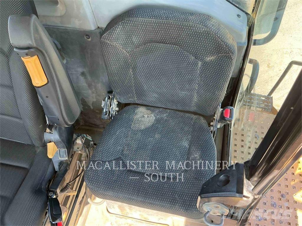 CAT 740 GC Zglobni damperi
