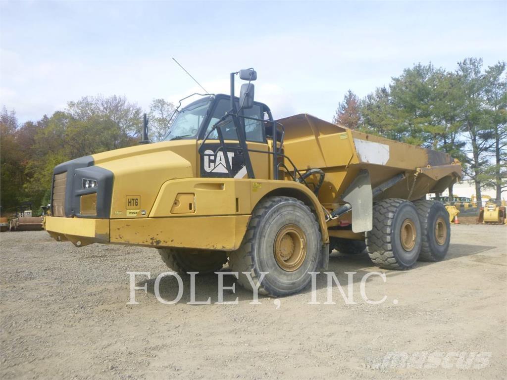 CAT 740B Zglobni damperi