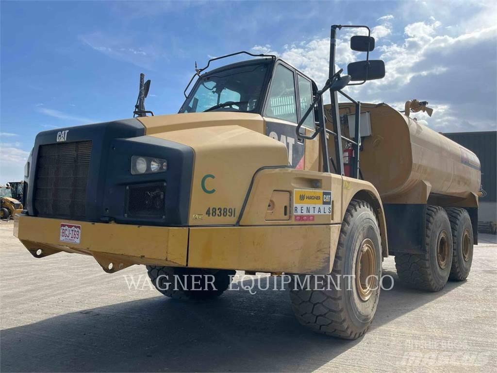 CAT 740B WT Kamioni za vodu