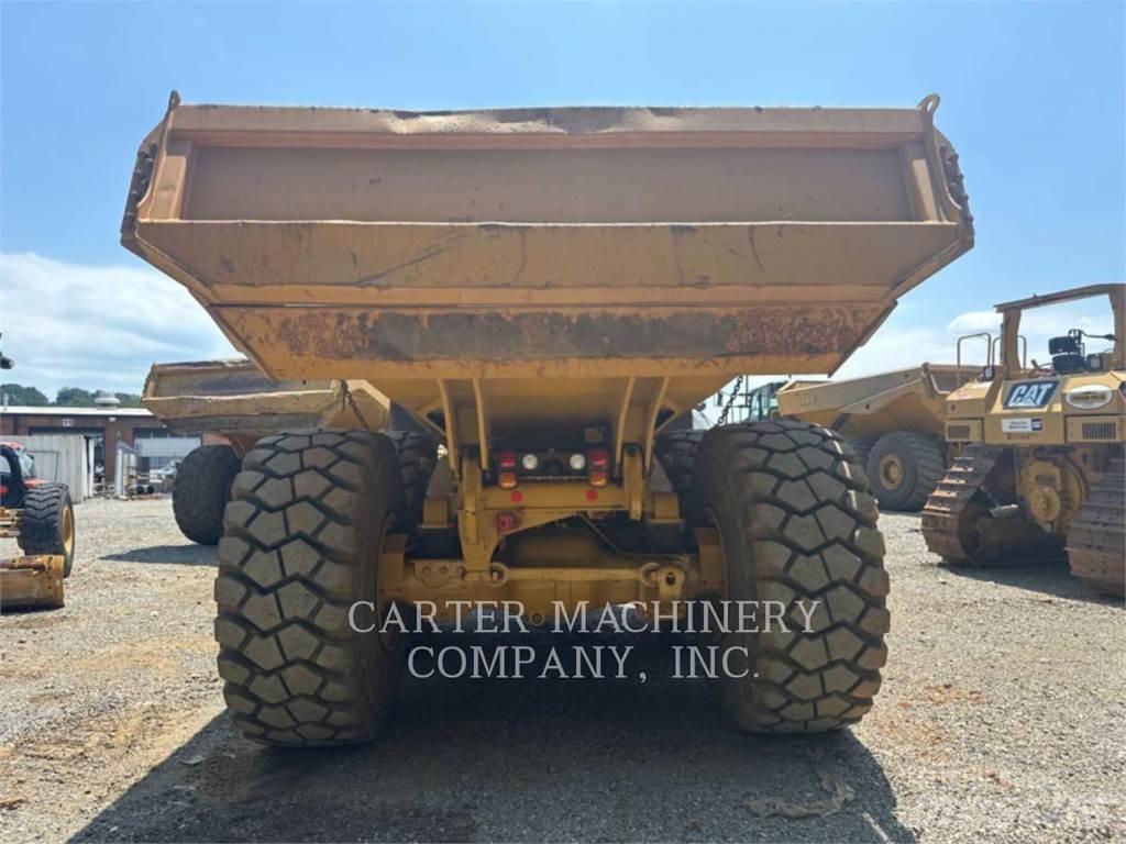 CAT 740GC Zglobni damperi