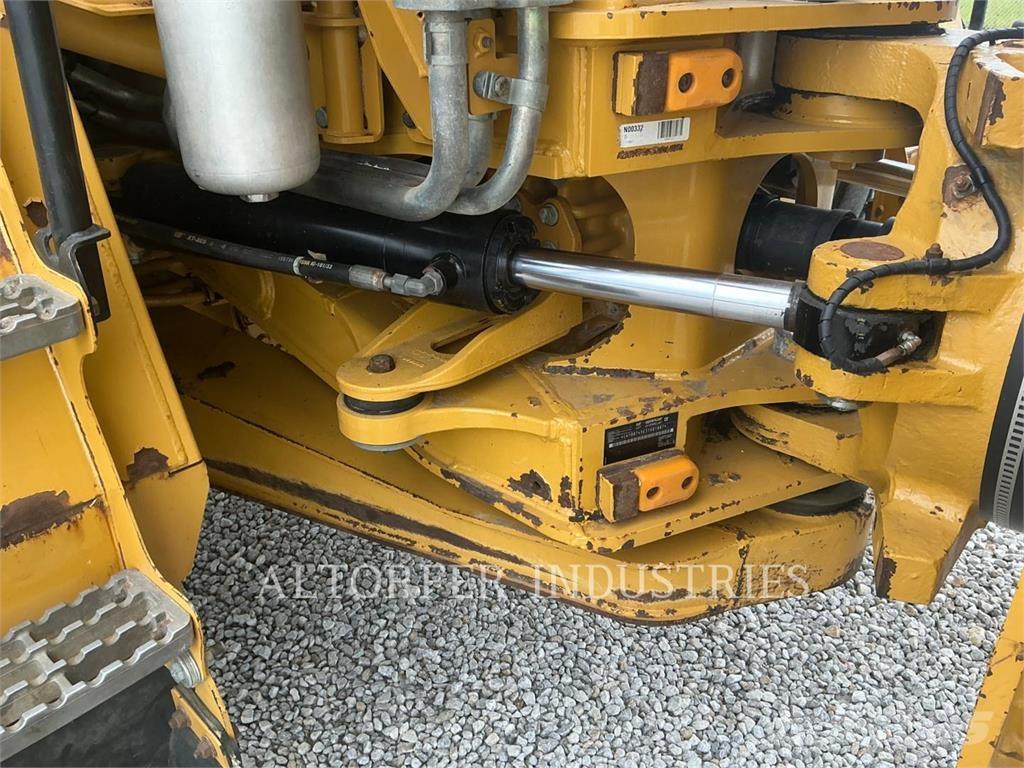 CAT 745 Zglobni damperi