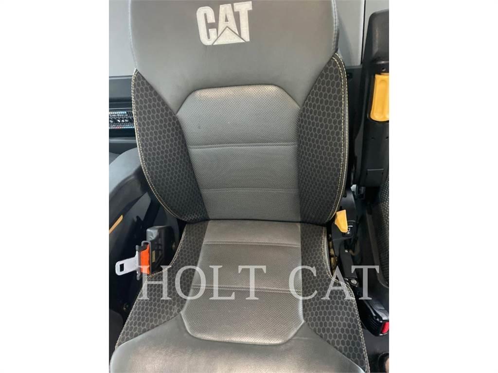 CAT 745 Zglobni damperi