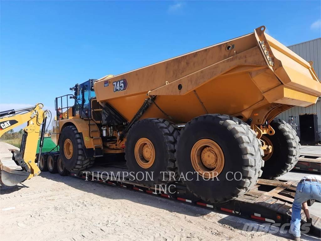 CAT 745 Zglobni damperi