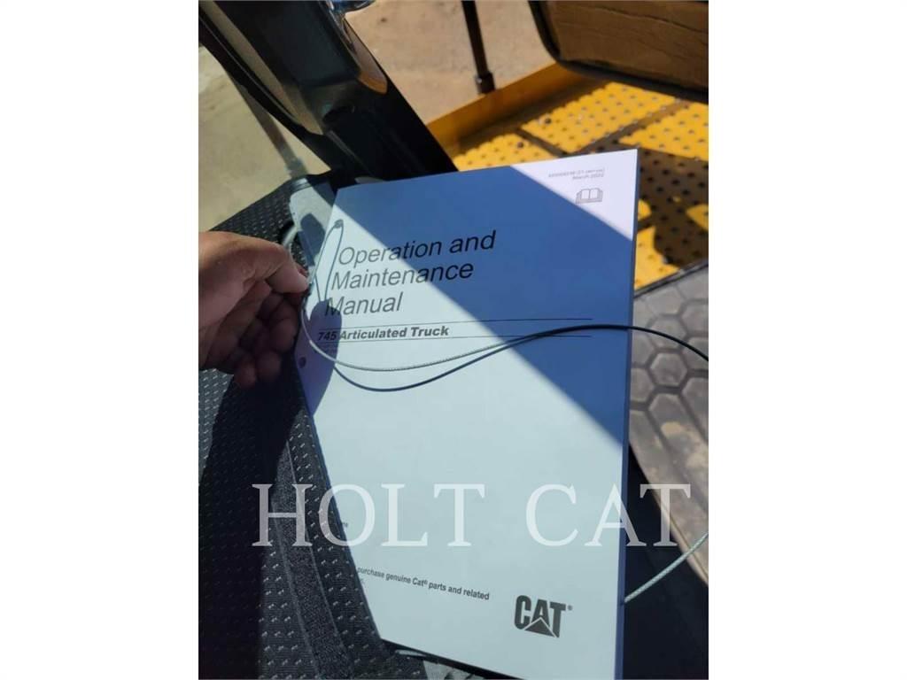 CAT 745 Zglobni damperi