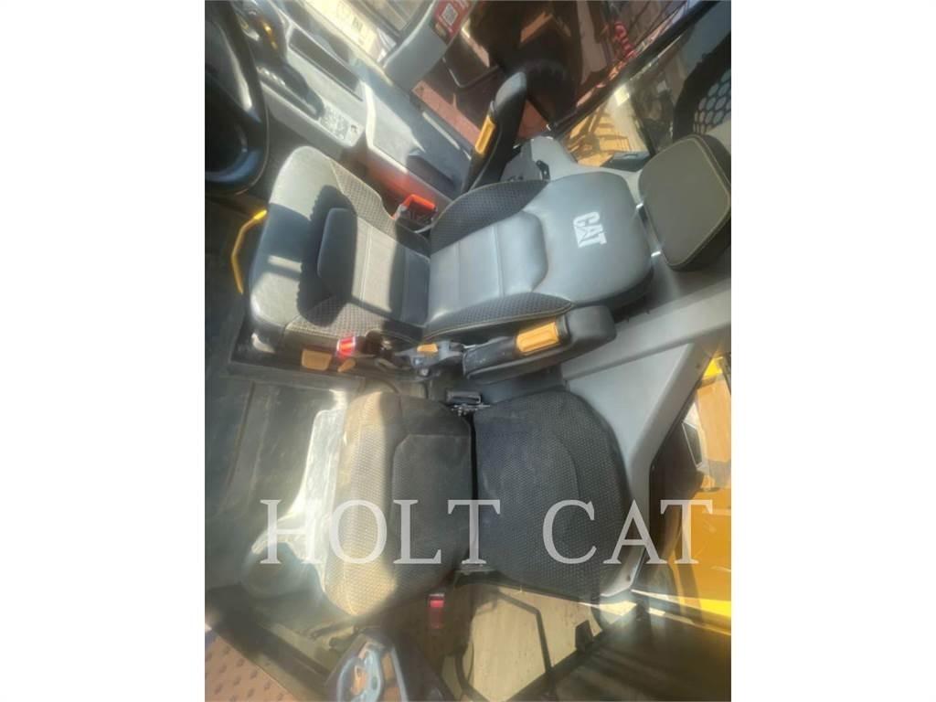 CAT 745 Zglobni damperi