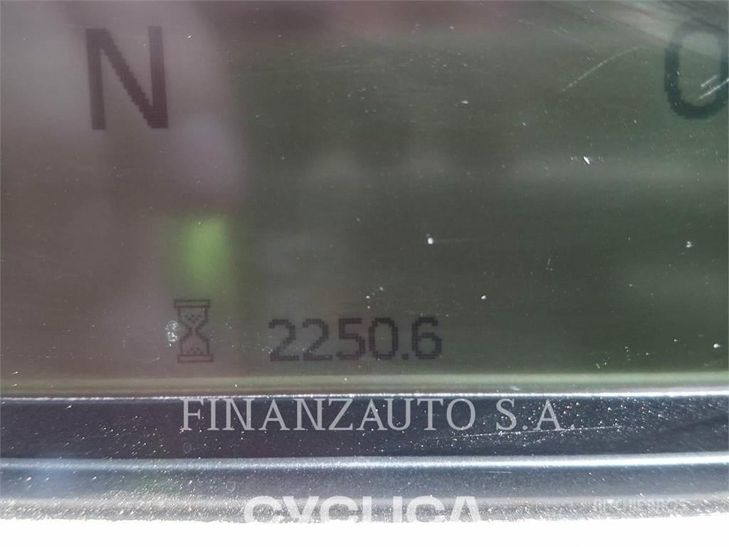 CAT 745 Zglobni damperi