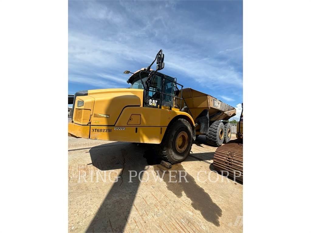 CAT 745 Zglobni damperi