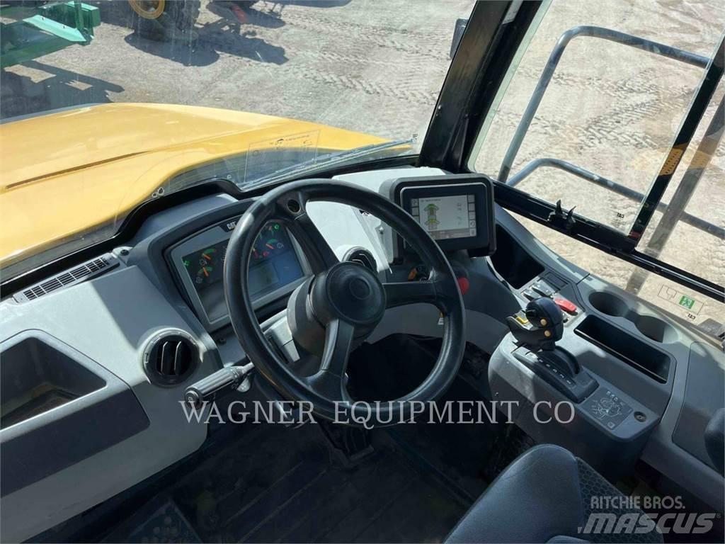 CAT 745 Zglobni damperi