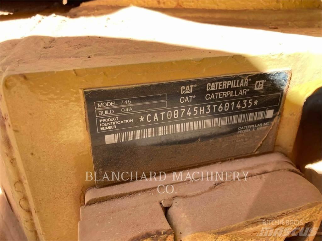 CAT 745 Zglobni damperi