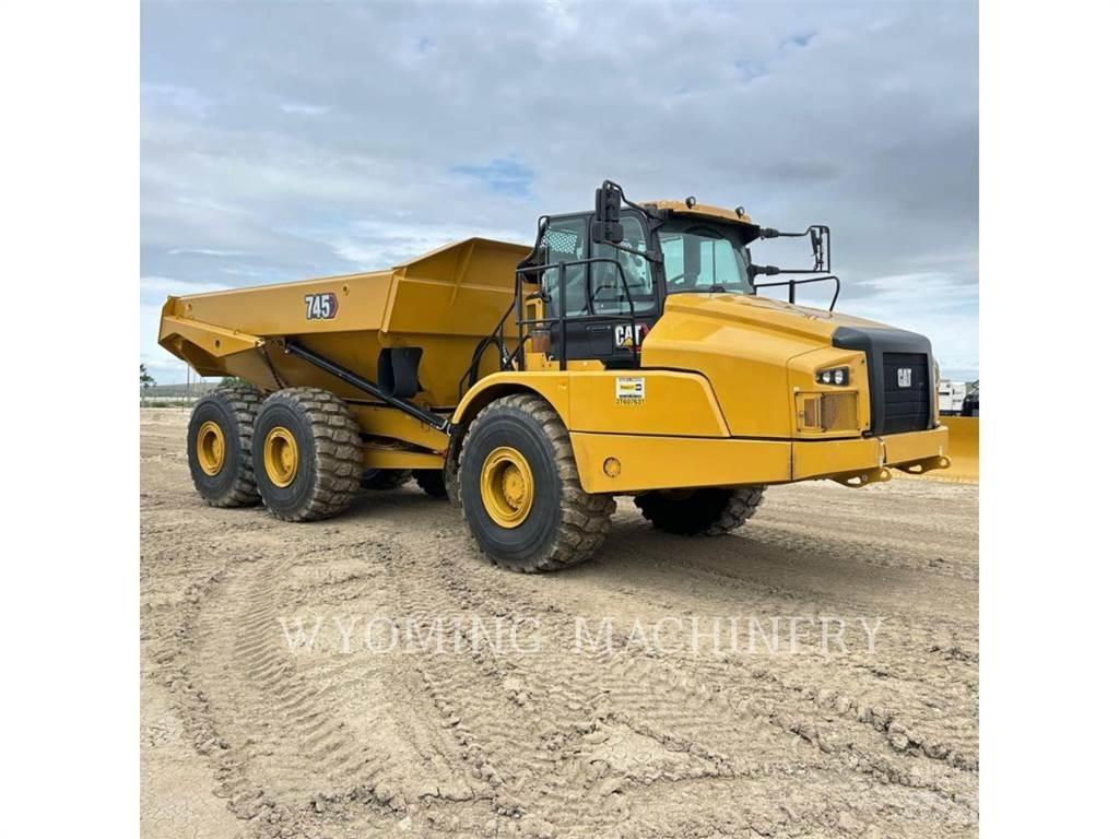 CAT 745 Zglobni damperi