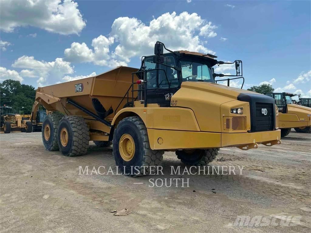 CAT 745 Zglobni damperi