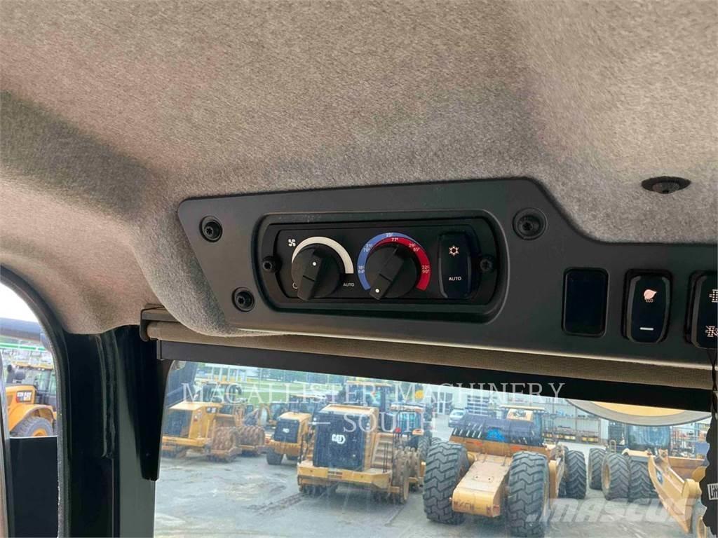 CAT 745 Zglobni damperi