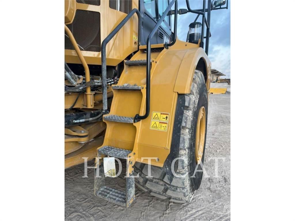 CAT 745 Zglobni damperi