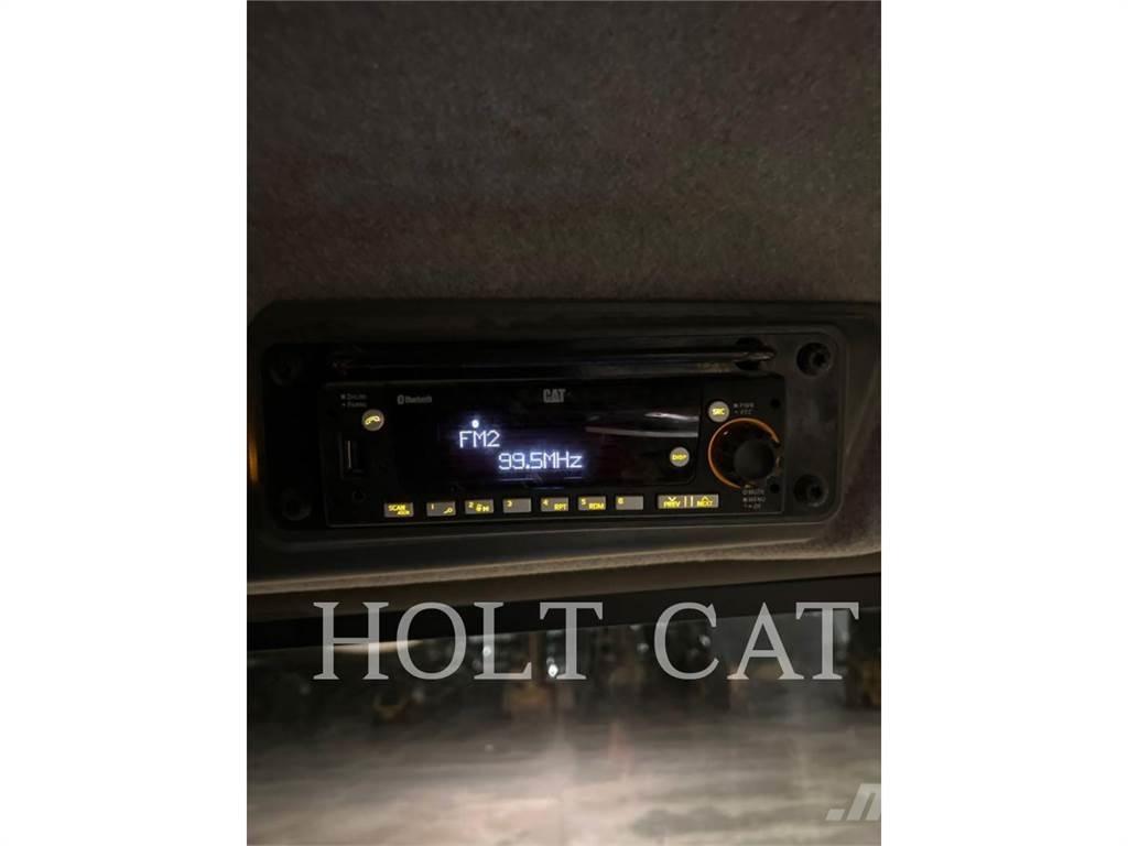 CAT 745 Zglobni damperi
