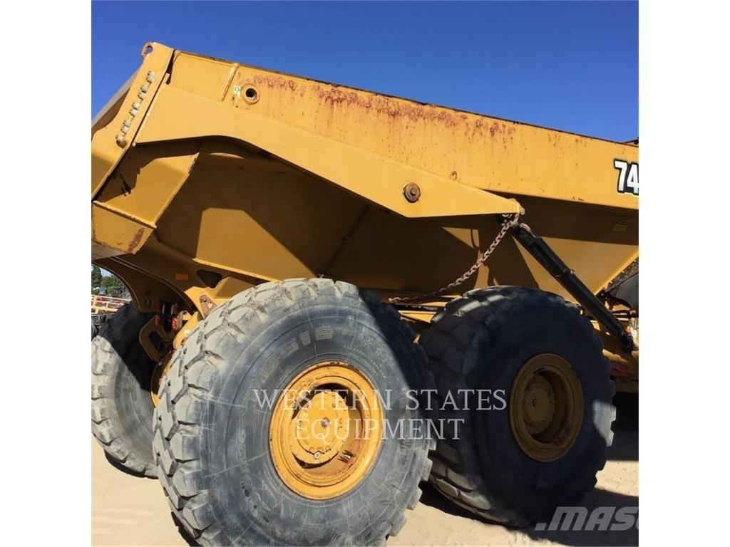 CAT 745 Zglobni damperi