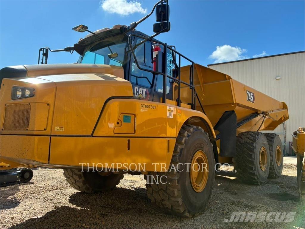 CAT 745 Zglobni damperi