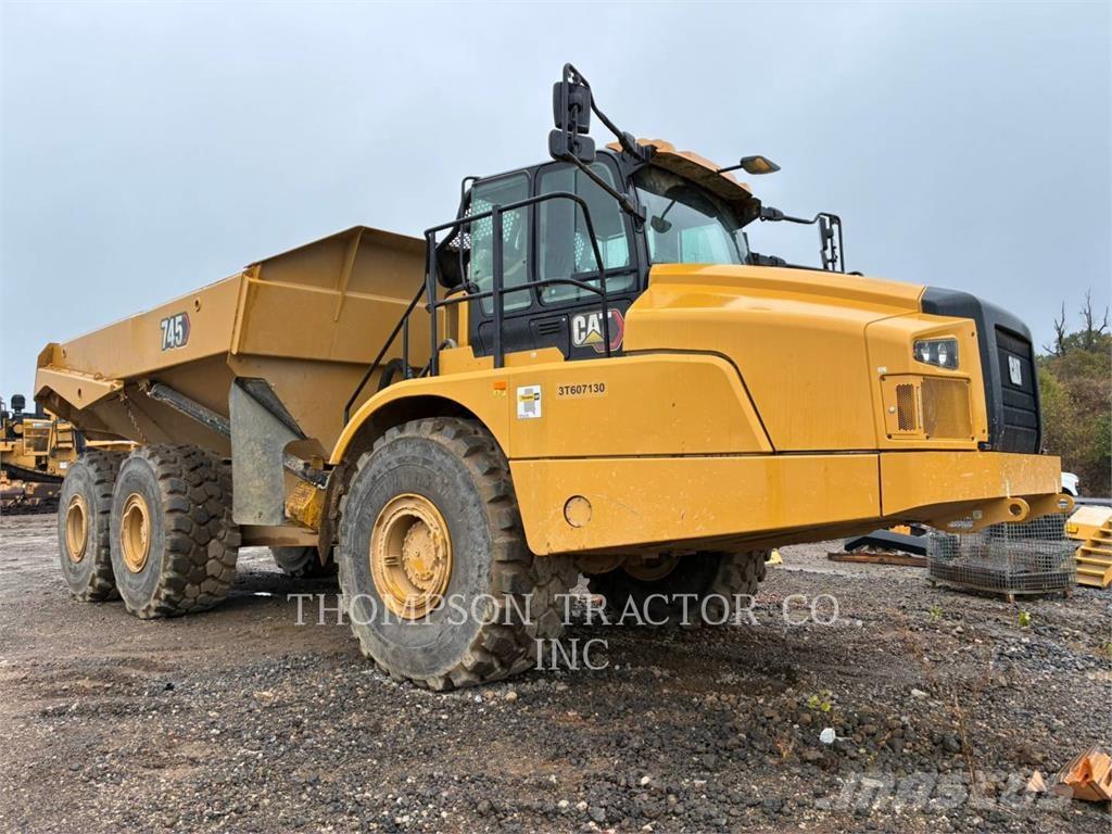 CAT 745 Zglobni damperi
