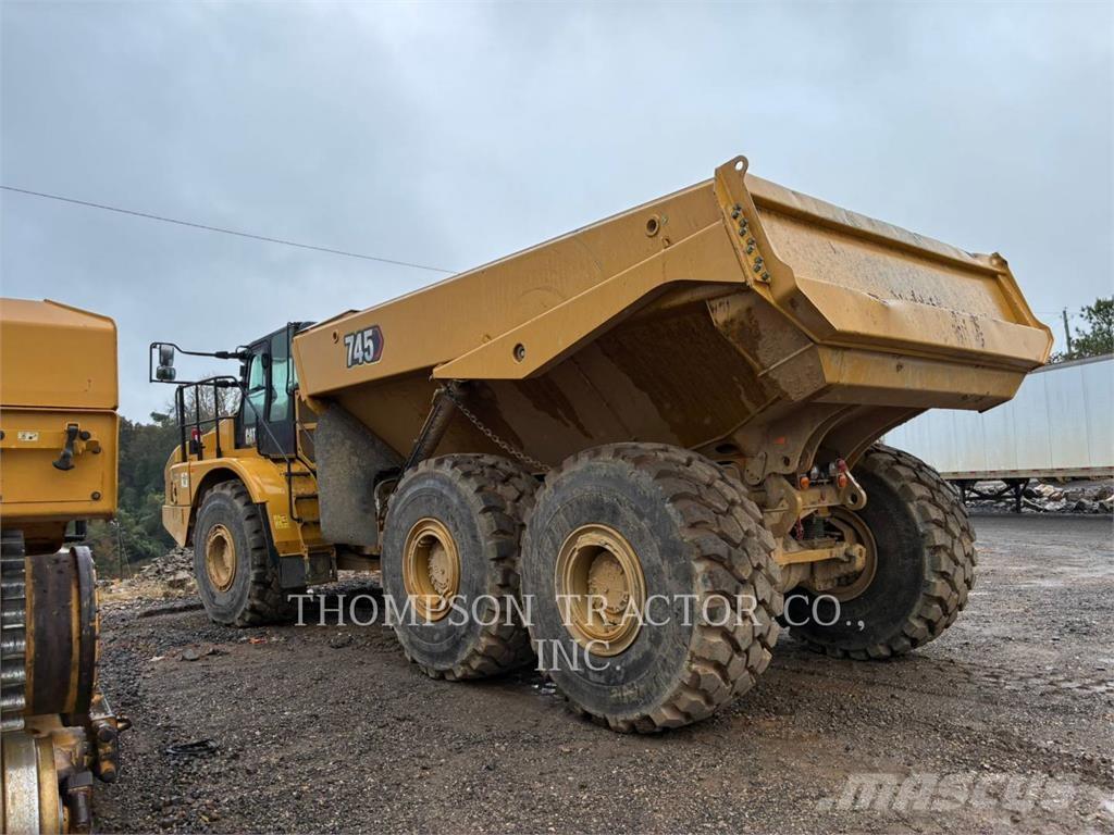 CAT 745 Zglobni damperi