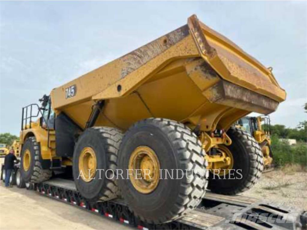 CAT 745 Zglobni damperi