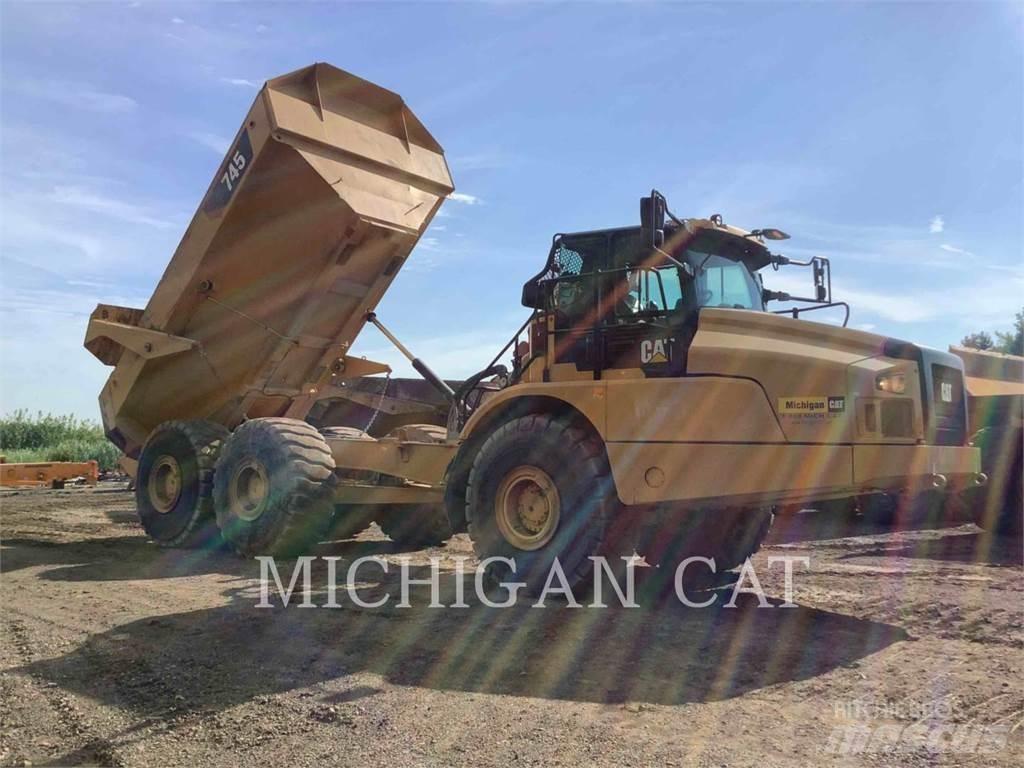 CAT 745 T Zglobni damperi