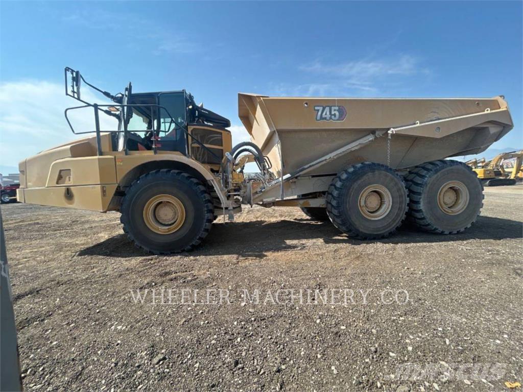 CAT 745 TG Zglobni damperi