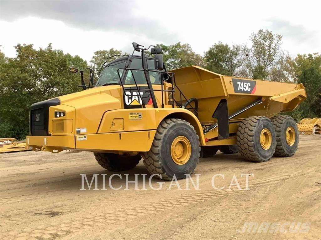 CAT 745C Zglobni damperi