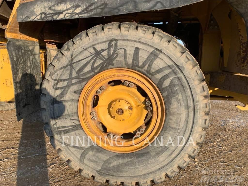 CAT 772 Zglobni damperi