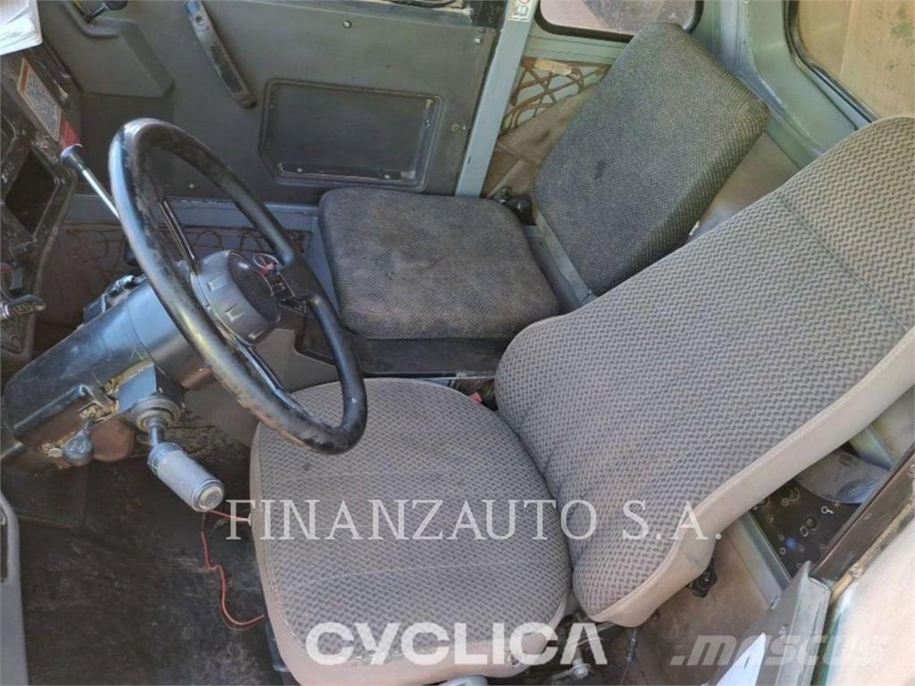 CAT 773E Zglobni damperi