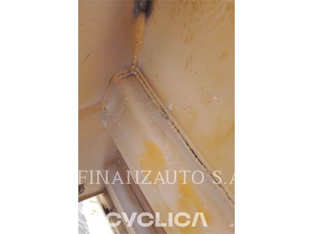 CAT 775E Zglobni damperi