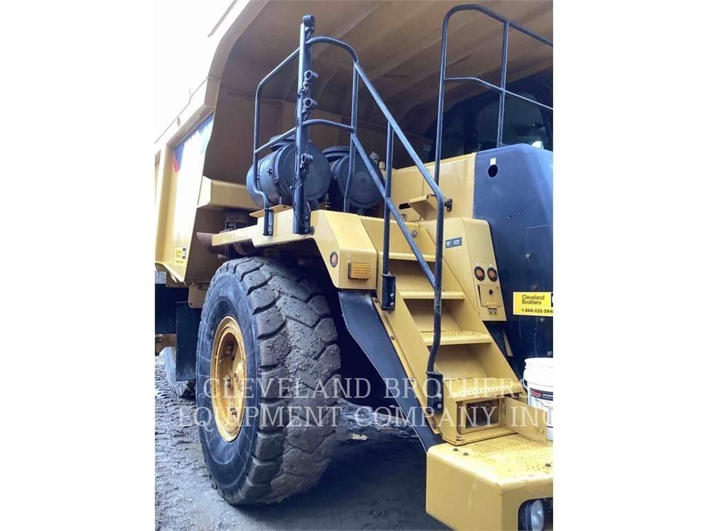 CAT 775F Zglobni damperi