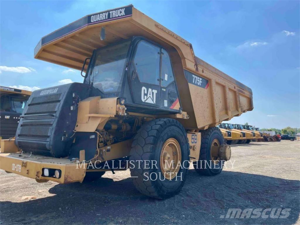 CAT 775F Zglobni damperi