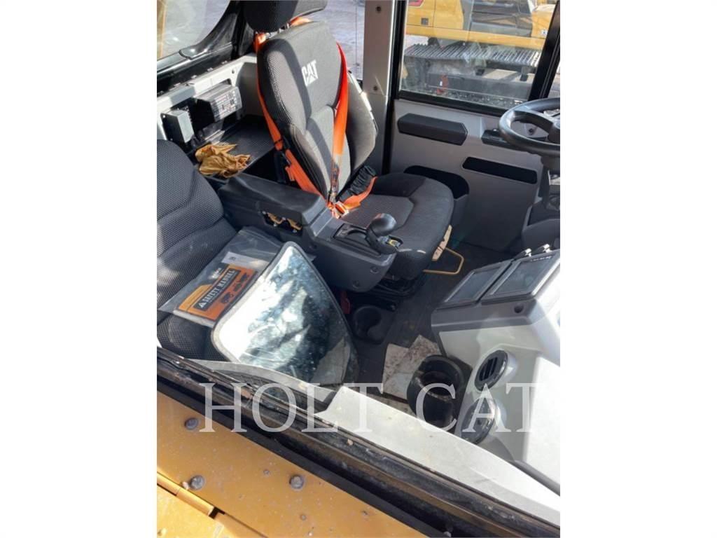 CAT 775G Zglobni damperi